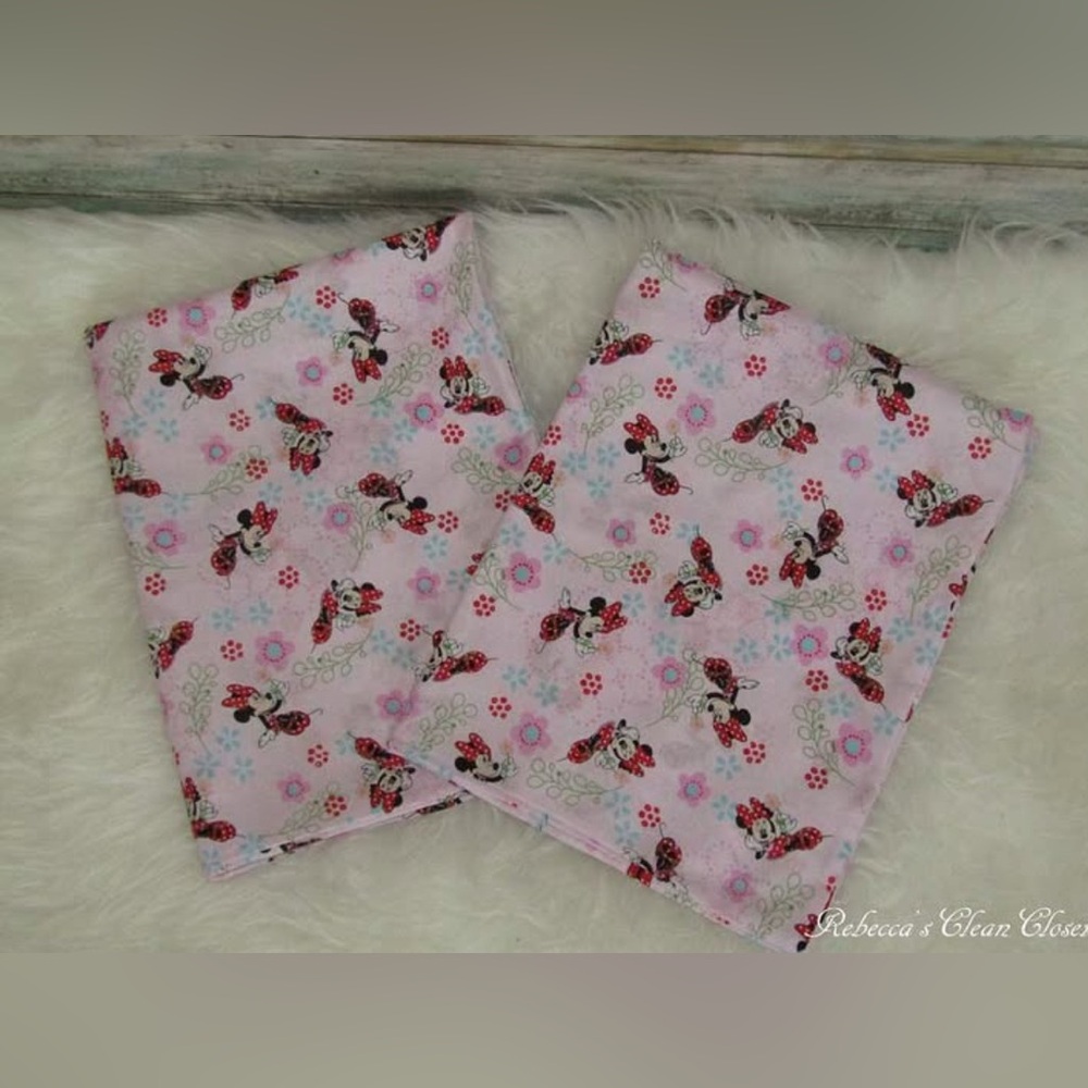 Red Minnie Mouse Designs Handmade Set of Two Standard Pillowcase NWOT!